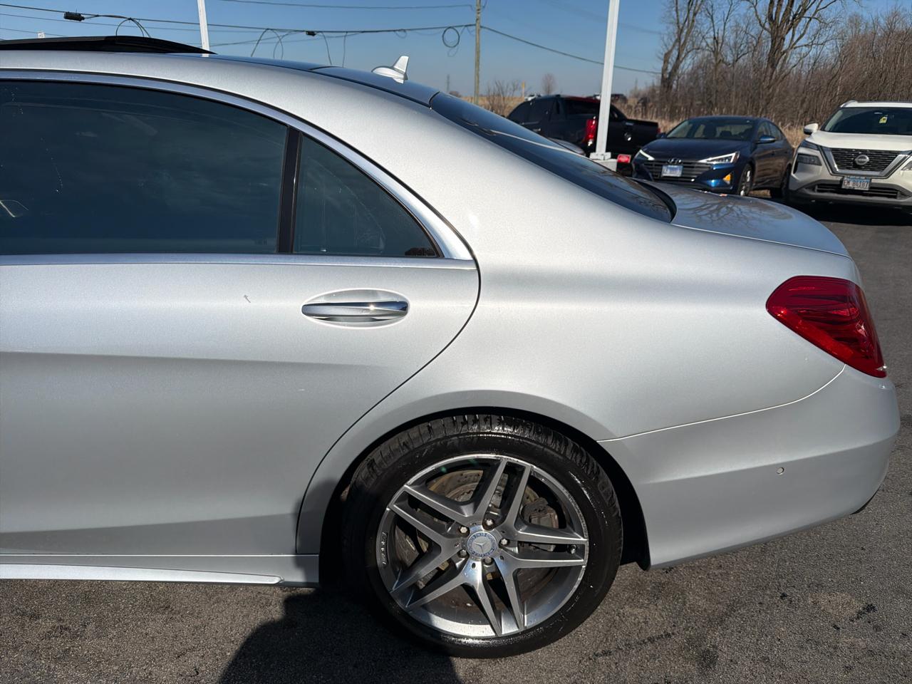 Mercedes-Benz S-Class 4dr Sdn S 550 4MATIC 2015