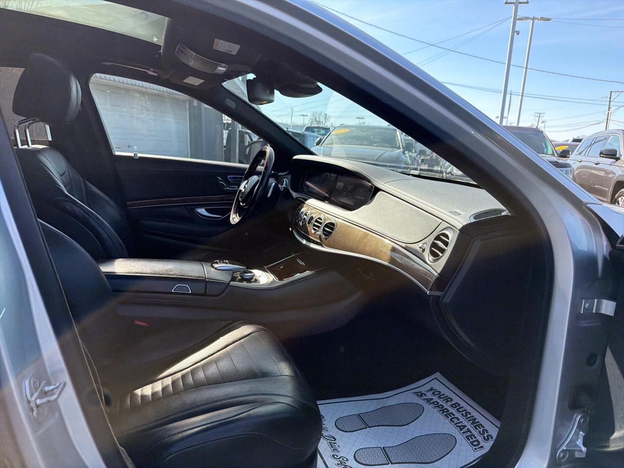 Mercedes-Benz S-Class 4dr Sdn S 550 4MATIC 2015