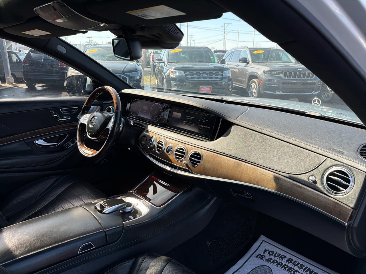 Mercedes-Benz S-Class 4dr Sdn S 550 4MATIC 2015