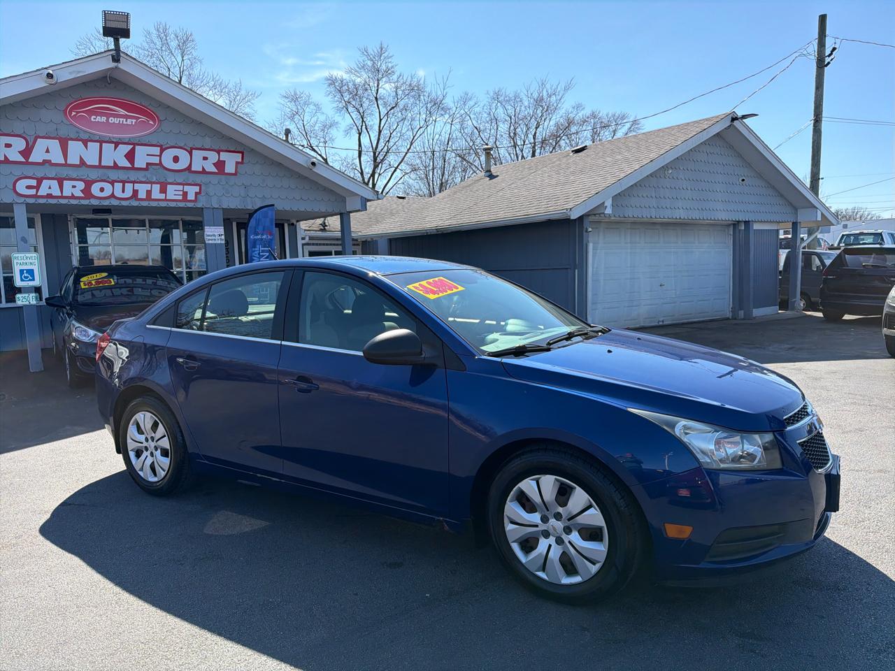 Chevrolet Cruze 4dr Sdn LS 2012
