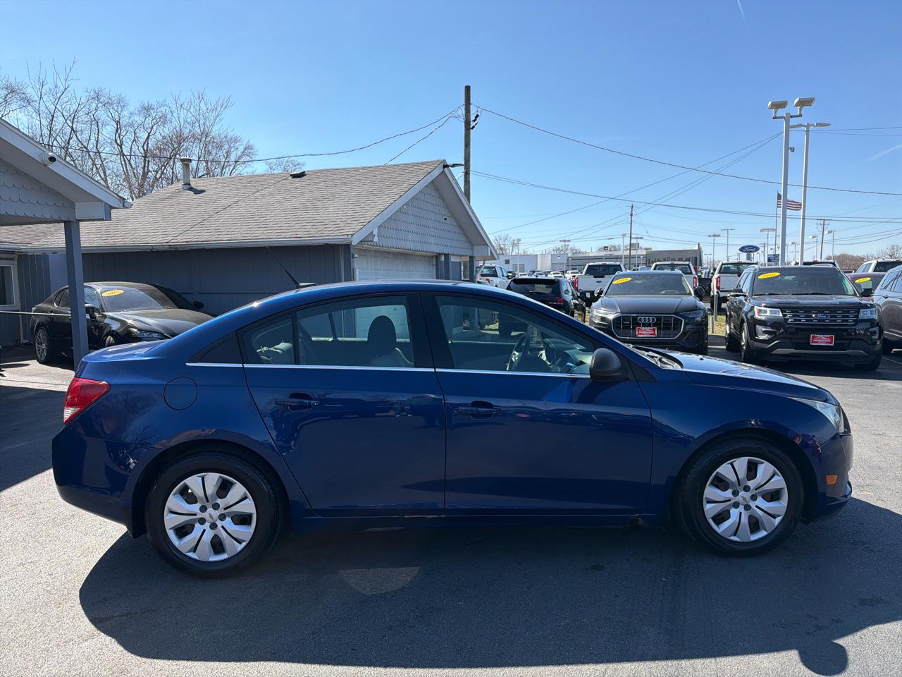 Chevrolet Cruze 4dr Sdn LS 2012