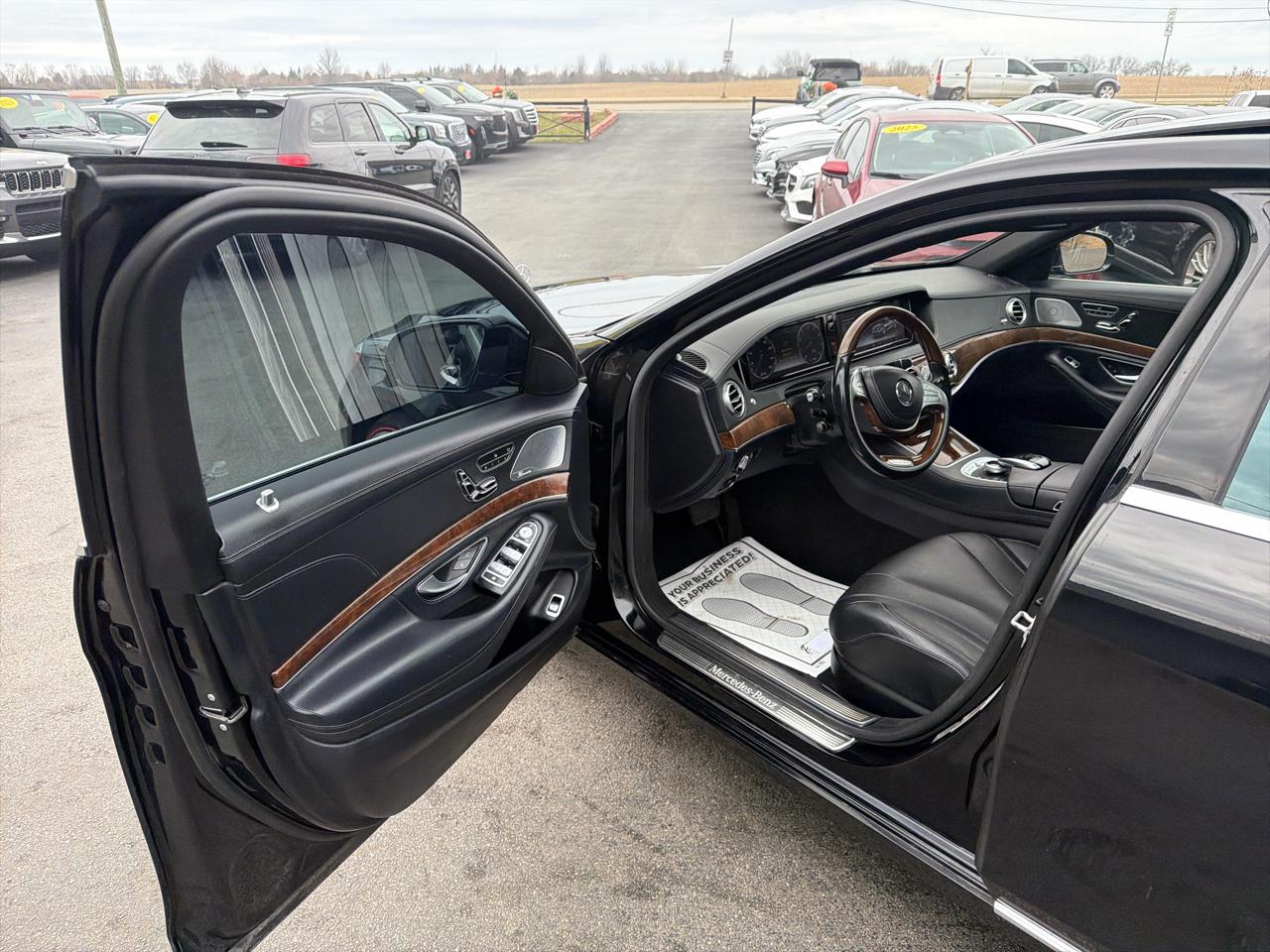 Mercedes-Benz S-Class 4dr Sdn S 550 4MATIC 2015