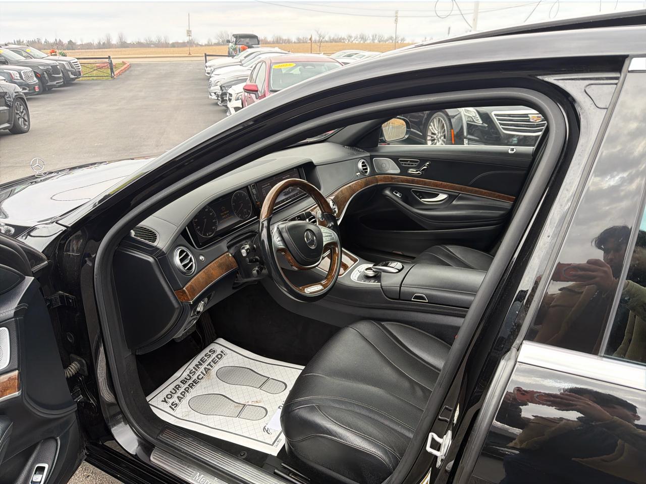 Mercedes-Benz S-Class 4dr Sdn S 550 4MATIC 2015