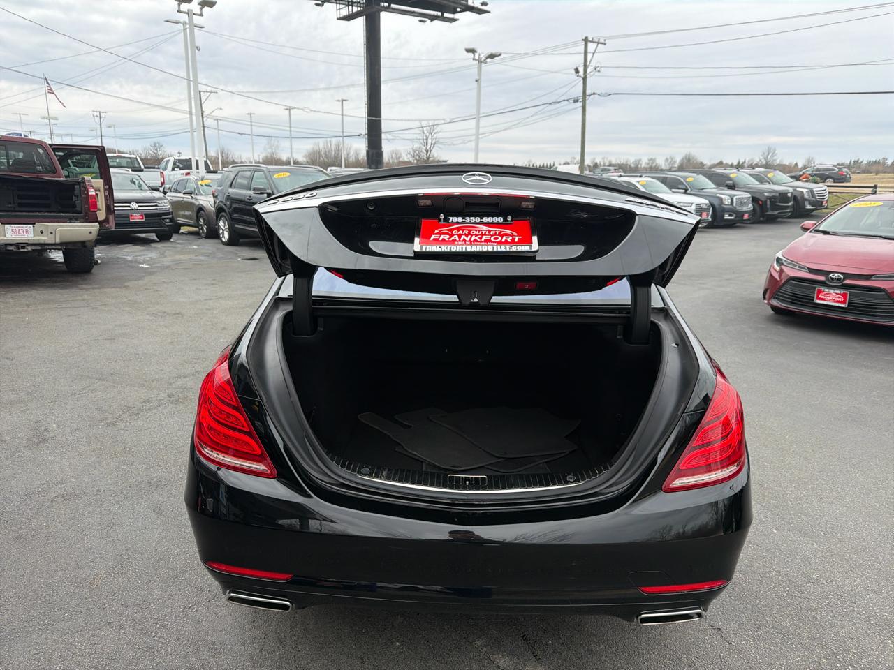 Mercedes-Benz S-Class 4dr Sdn S 550 4MATIC 2015