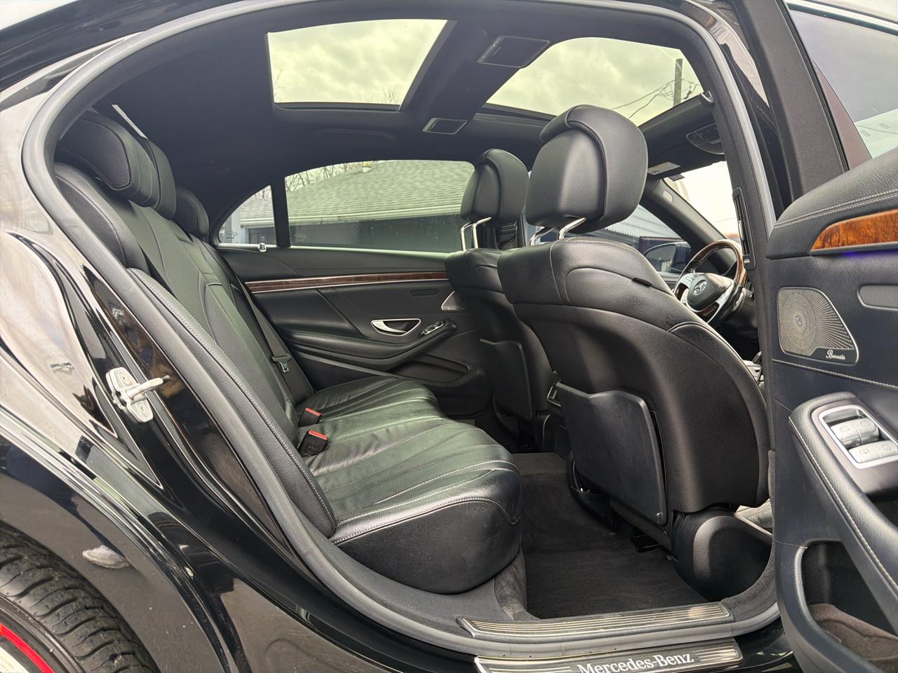 Mercedes-Benz S-Class 4dr Sdn S 550 4MATIC 2015