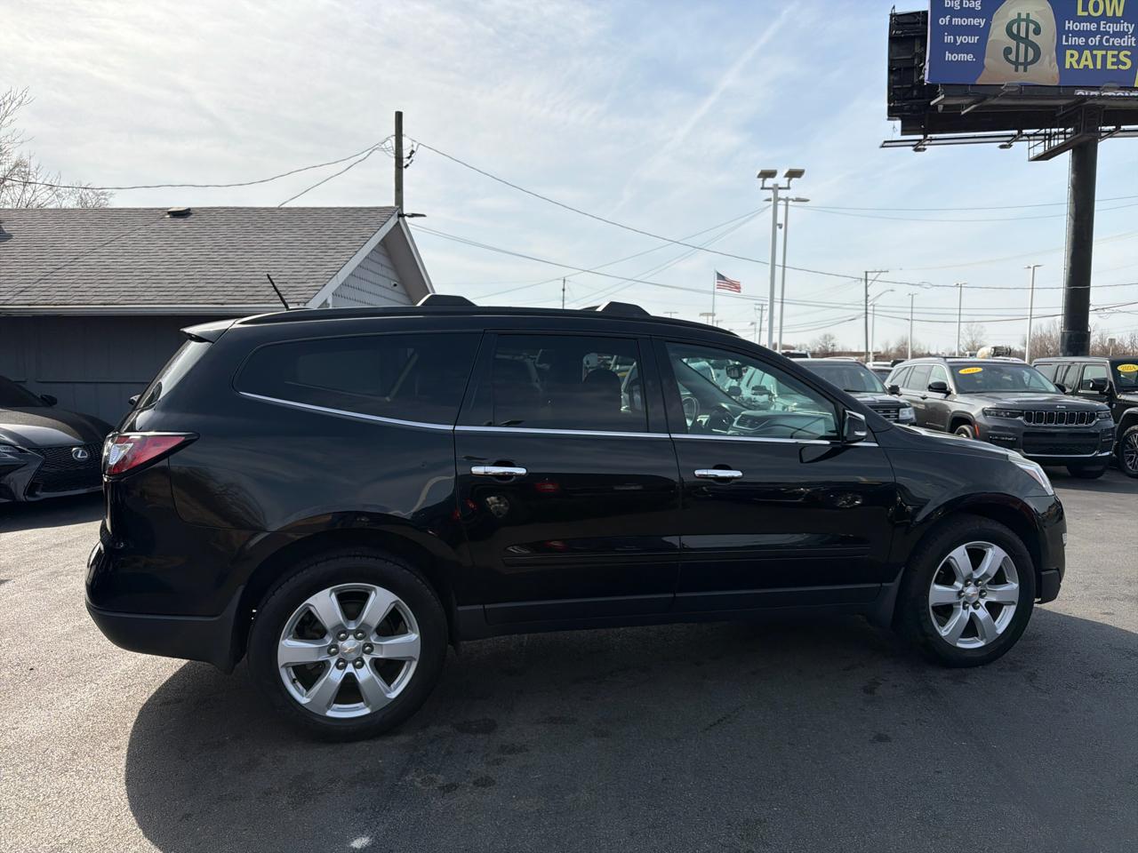 Chevrolet Traverse AWD 4dr LT w/1LT 2017