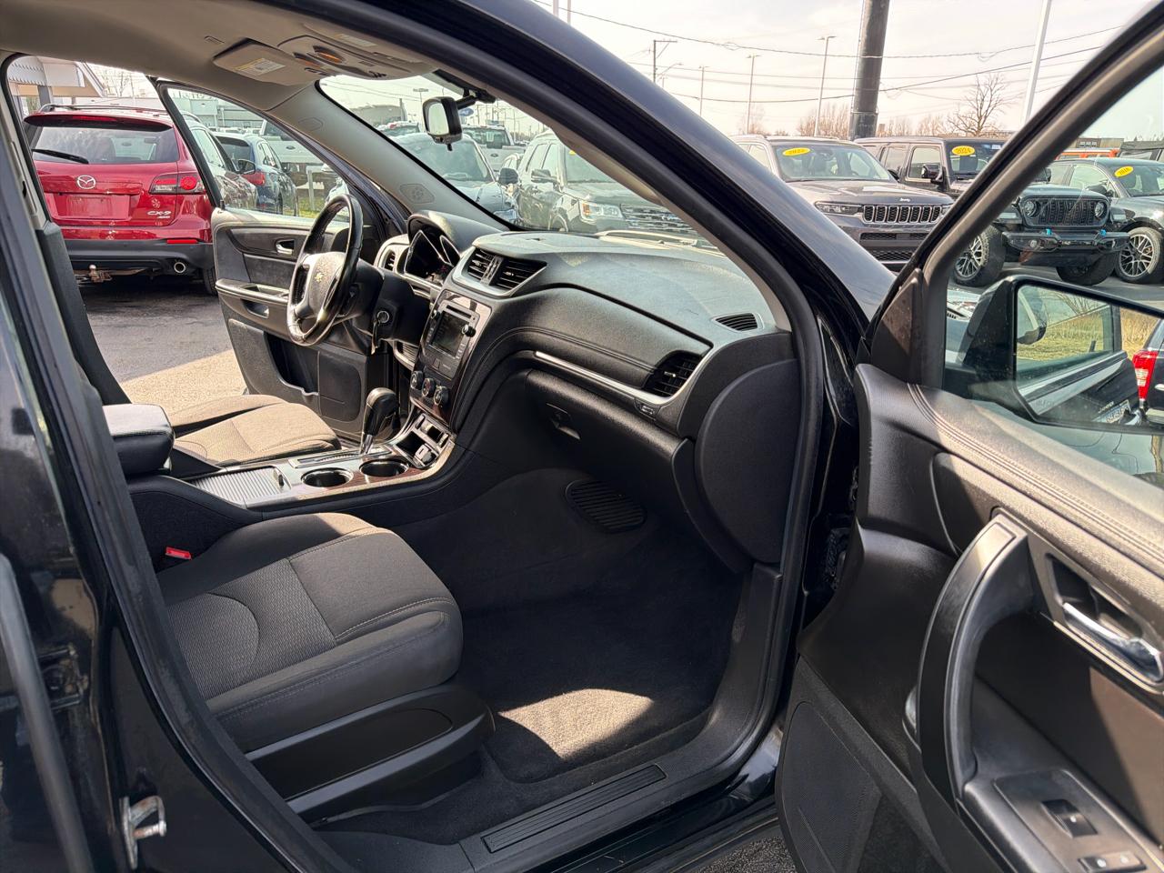 Chevrolet Traverse AWD 4dr LT w/1LT 2017