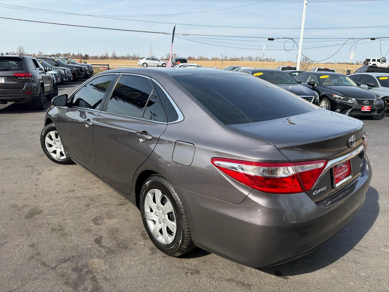 Toyota Camry 4dr Sdn I4 Auto XLE (Natl) 2015