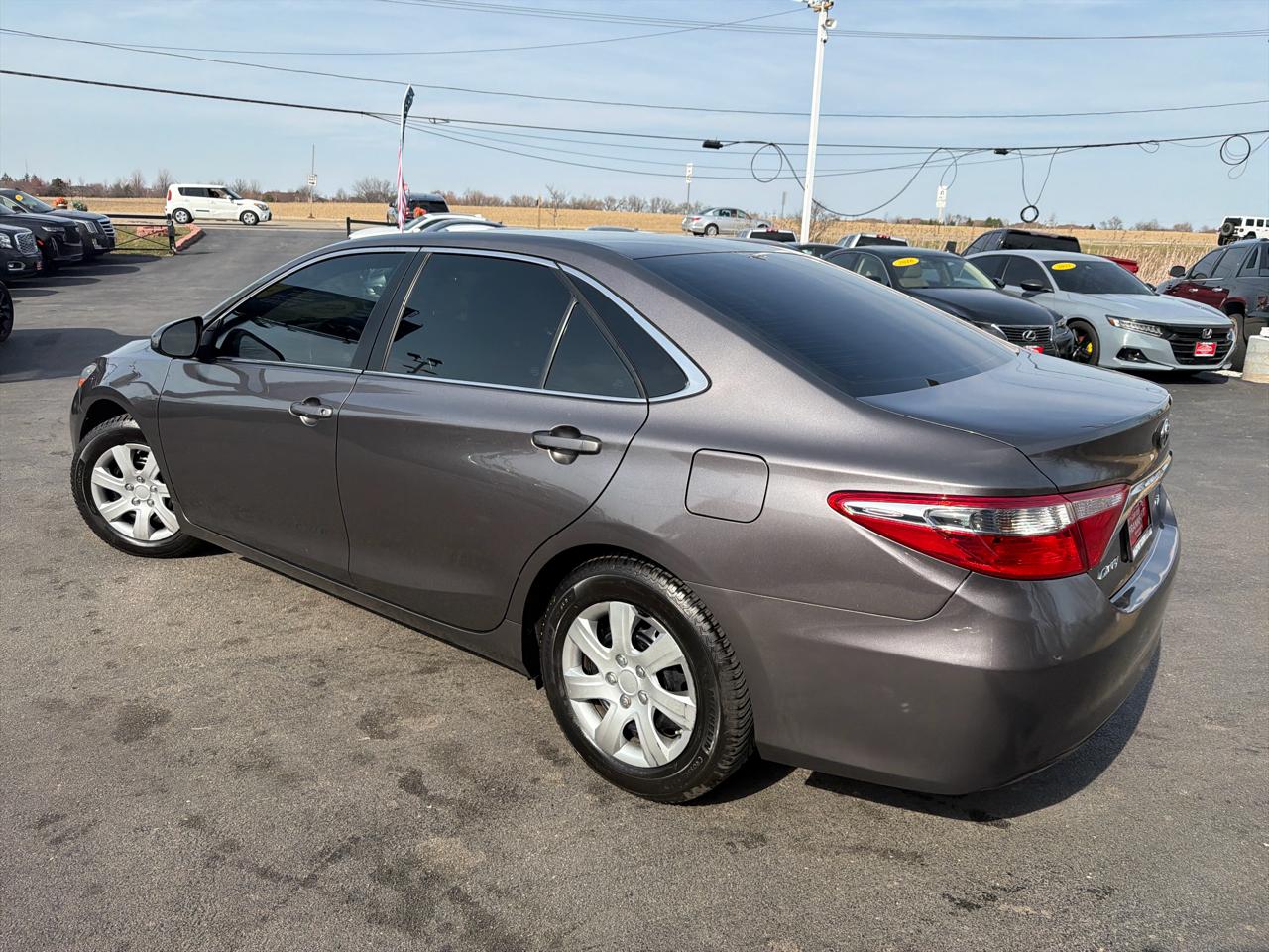 Toyota Camry 4dr Sdn I4 Auto XLE (Natl) 2015