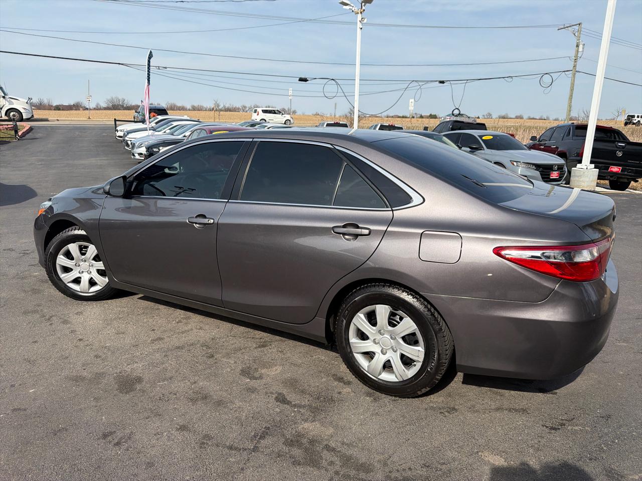 Toyota Camry 4dr Sdn I4 Auto XLE (Natl) 2015