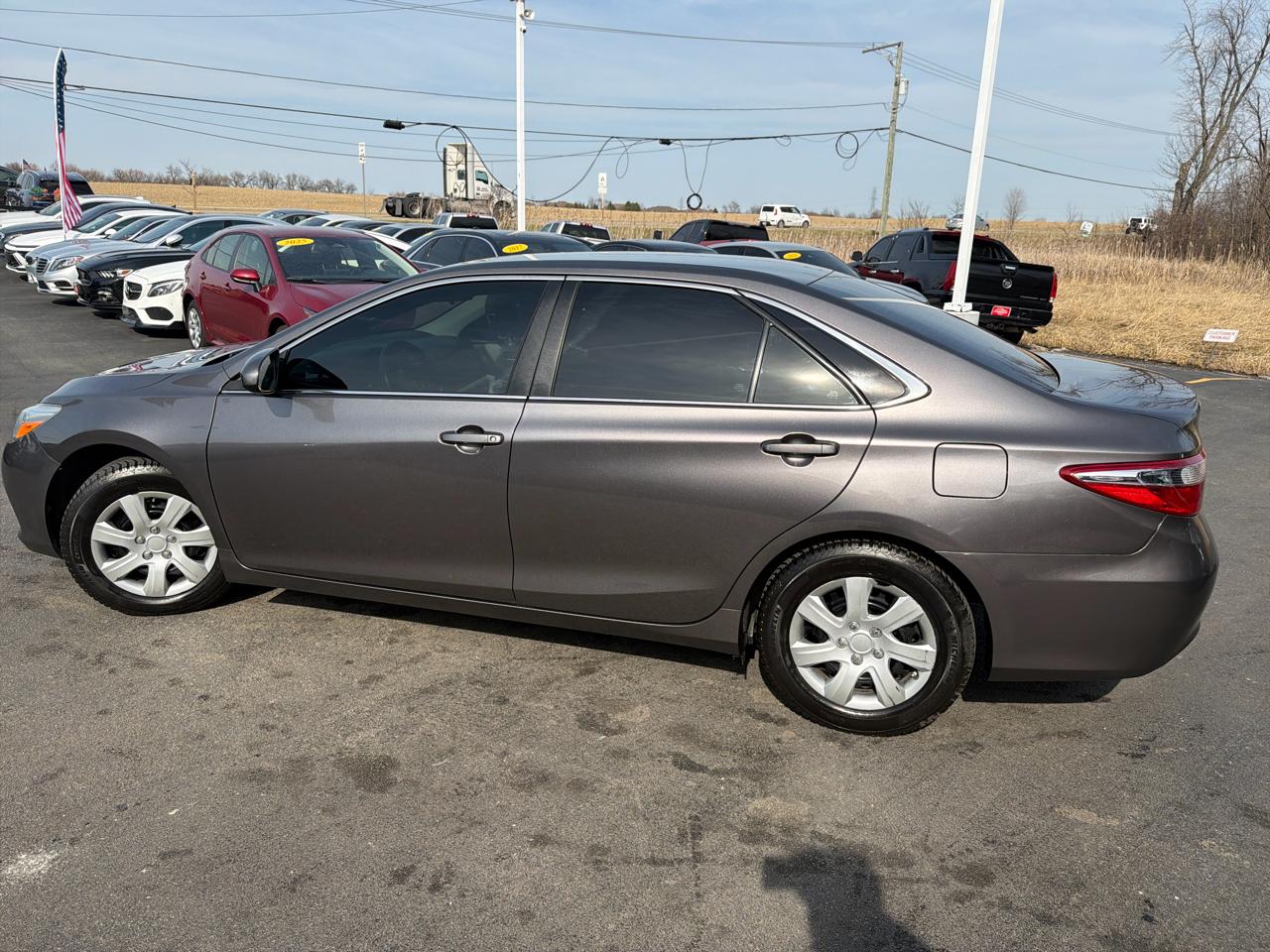 Toyota Camry 4dr Sdn I4 Auto XLE (Natl) 2015
