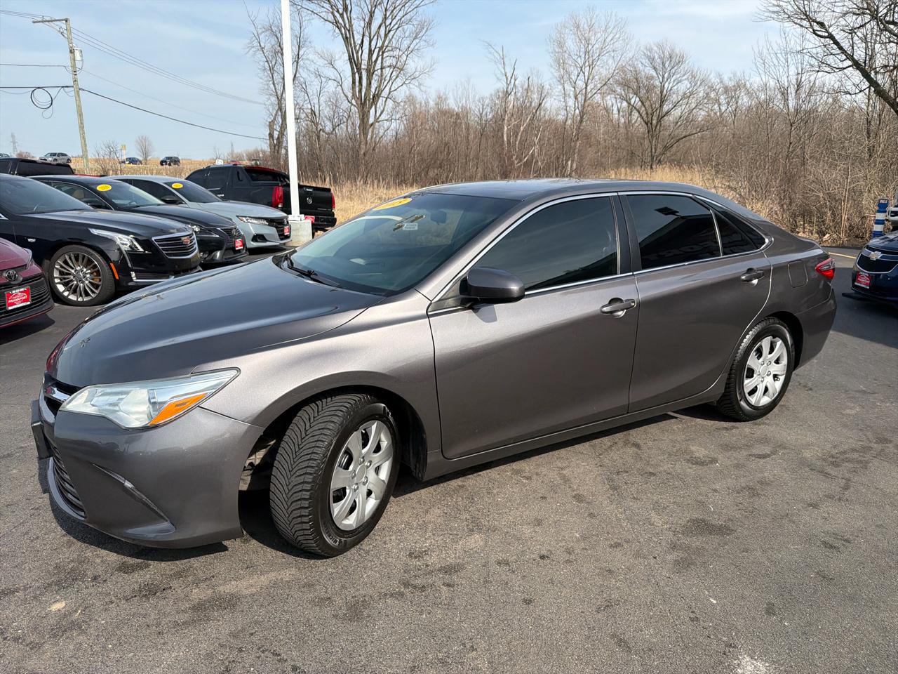 Toyota Camry 4dr Sdn I4 Auto XLE (Natl) 2015