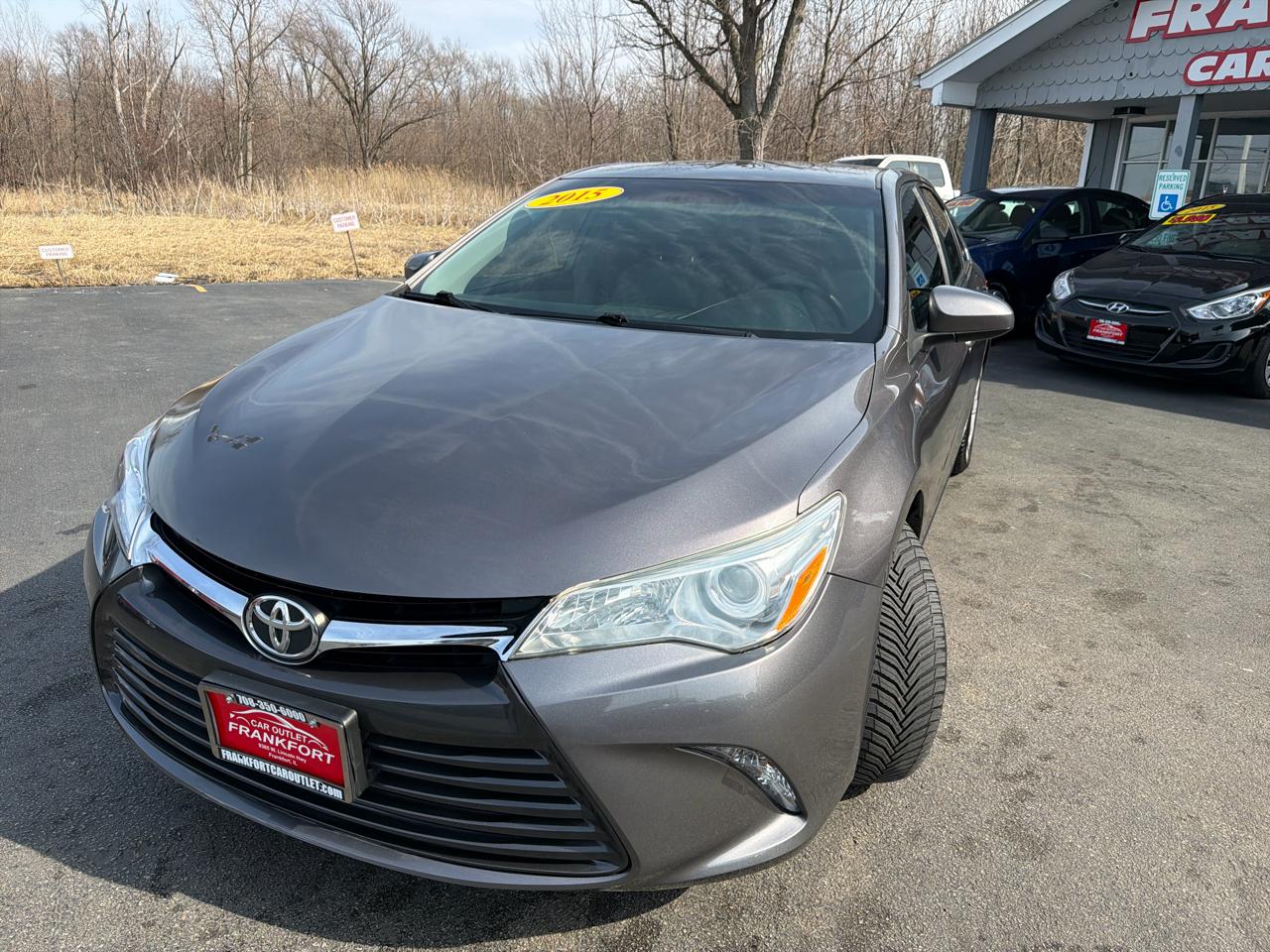 Toyota Camry 4dr Sdn I4 Auto XLE (Natl) 2015