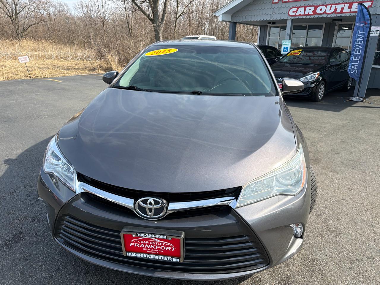 Toyota Camry 4dr Sdn I4 Auto XLE (Natl) 2015