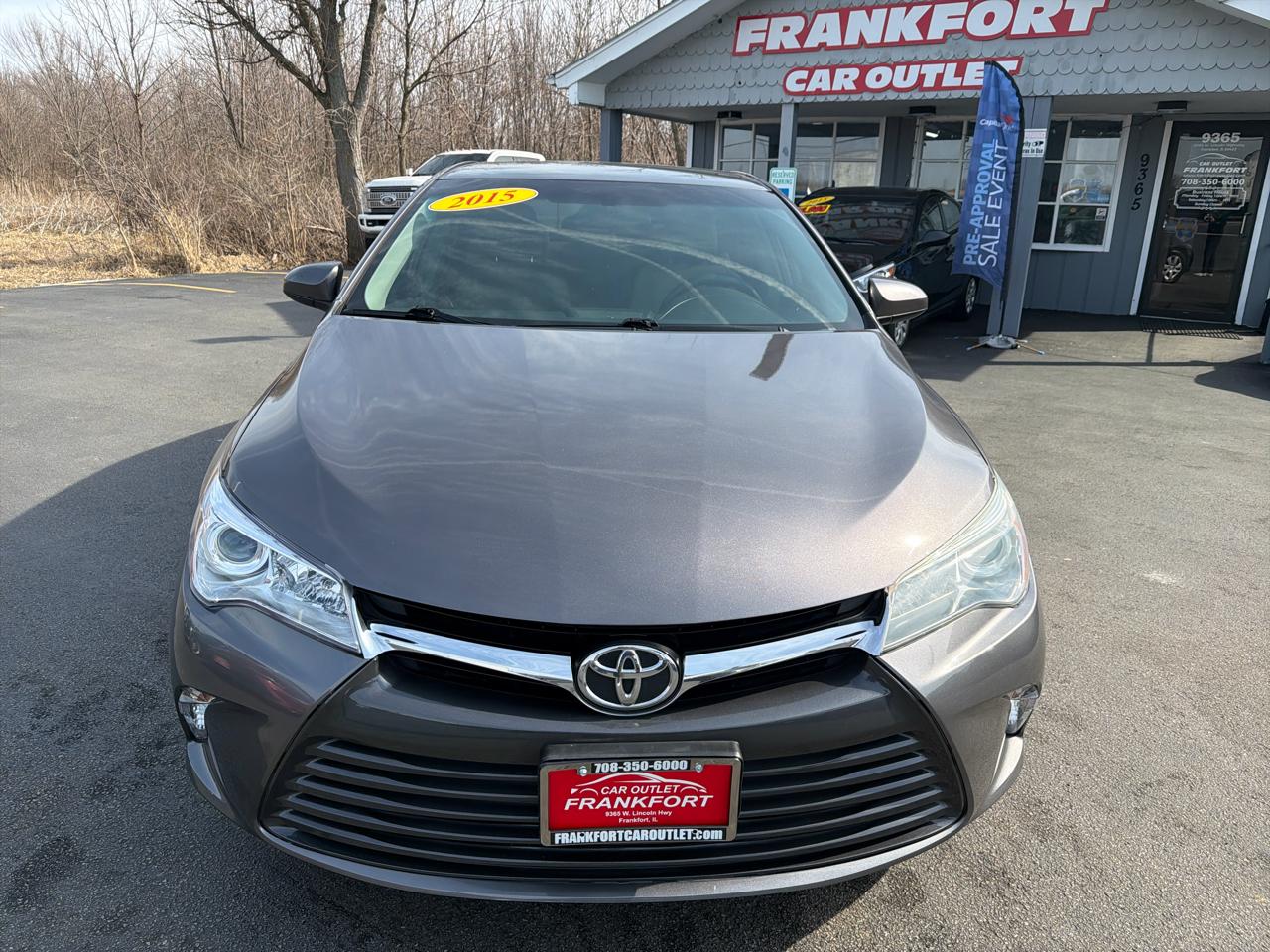 Toyota Camry 4dr Sdn I4 Auto XLE (Natl) 2015