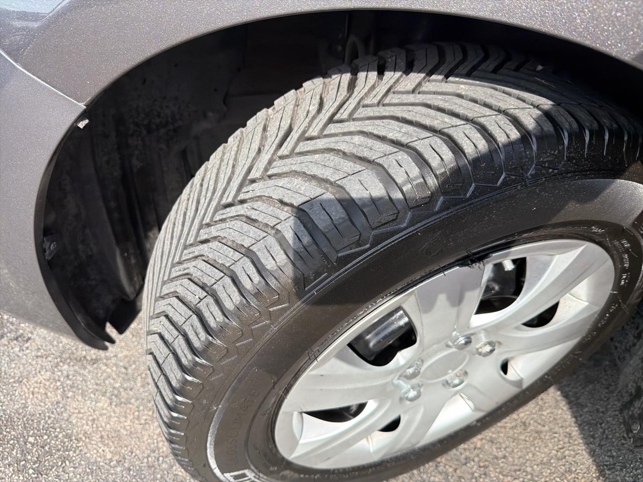 Toyota Camry 4dr Sdn I4 Auto XLE (Natl) 2015