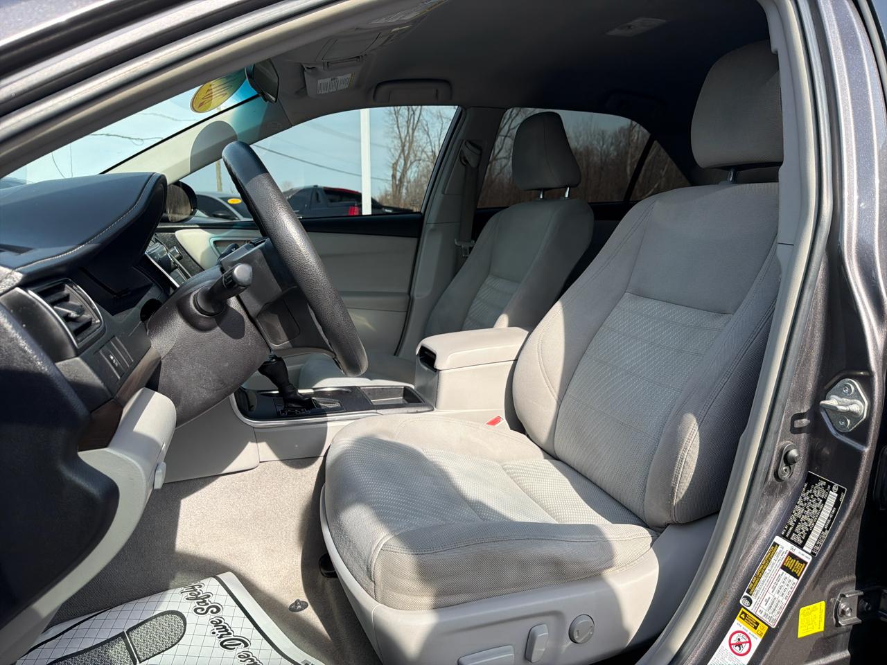 Toyota Camry 4dr Sdn I4 Auto XLE (Natl) 2015