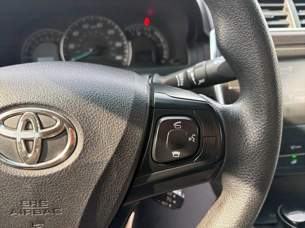 Toyota Camry 4dr Sdn I4 Auto XLE (Natl) 2015