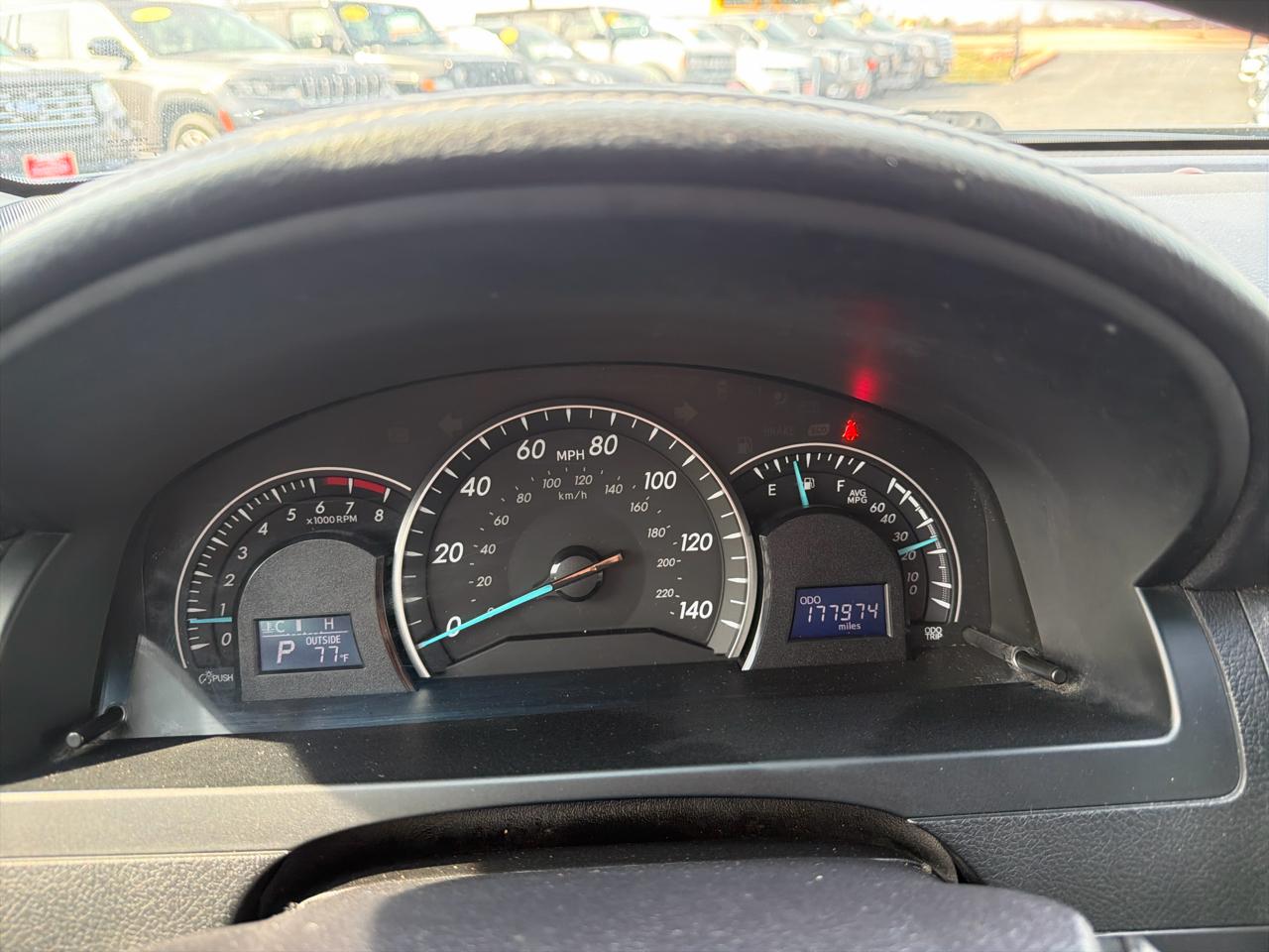 Toyota Camry 4dr Sdn I4 Auto XLE (Natl) 2015