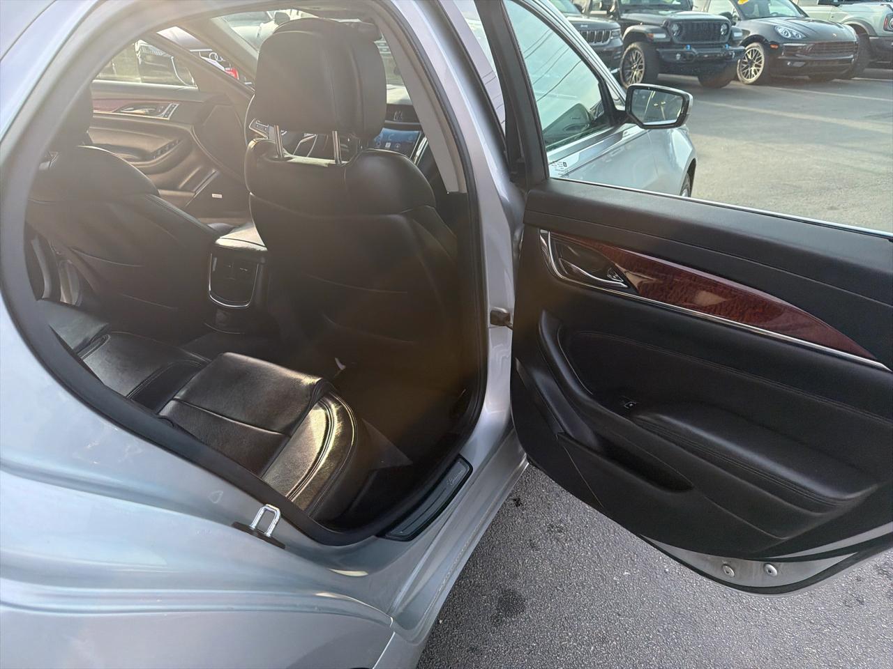 Cadillac CTS Sedan 4dr Sdn 2.0L Turbo Luxury AWD 2014