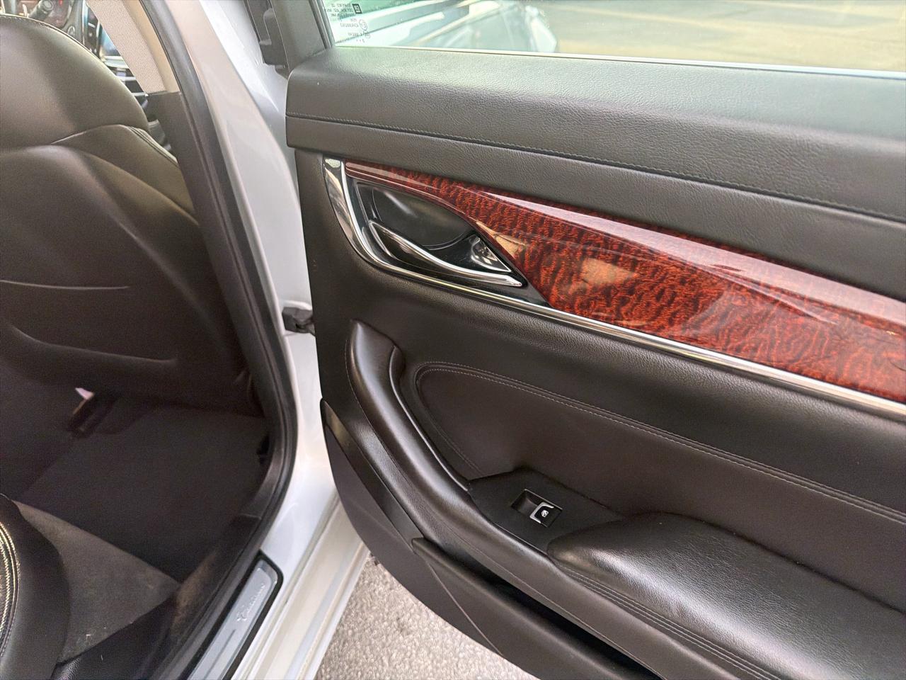 Cadillac CTS Sedan 4dr Sdn 2.0L Turbo Luxury AWD 2014