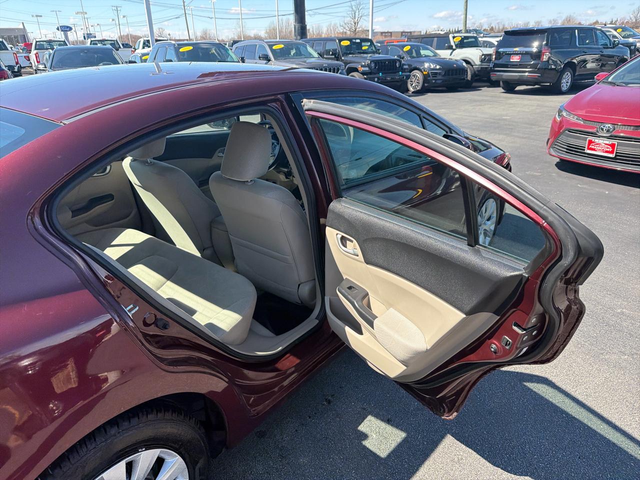 Honda Civic Sdn 4dr Auto LX 2012