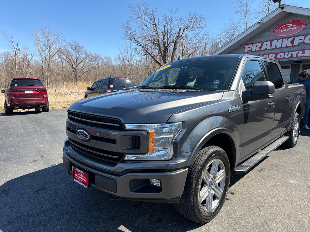 Ford F-150 4WD SuperCab 145" XLT 2019