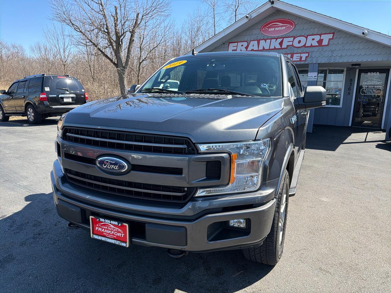Ford F-150 4WD SuperCab 145" XLT 2019