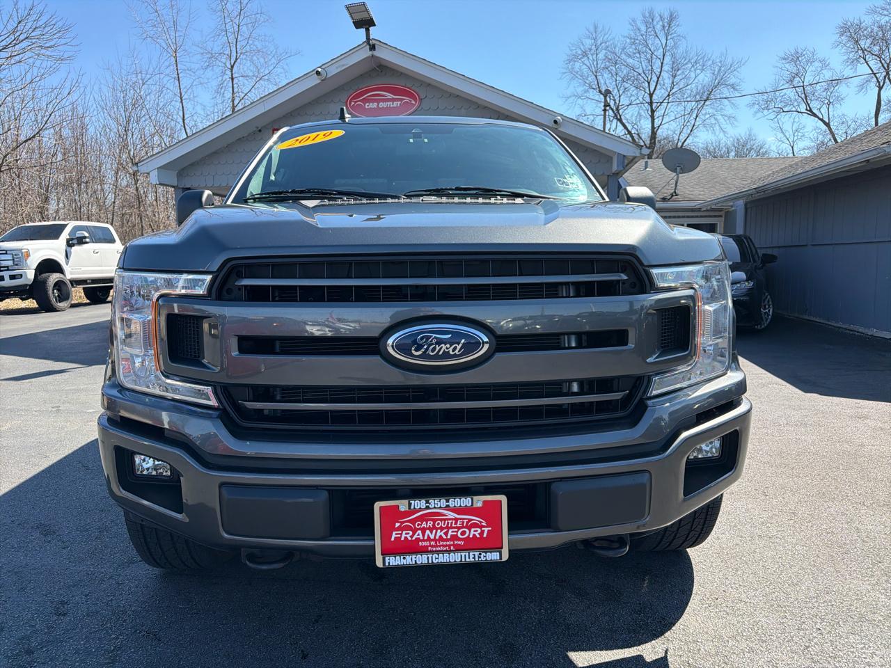 Ford F-150 4WD SuperCab 145" XLT 2019