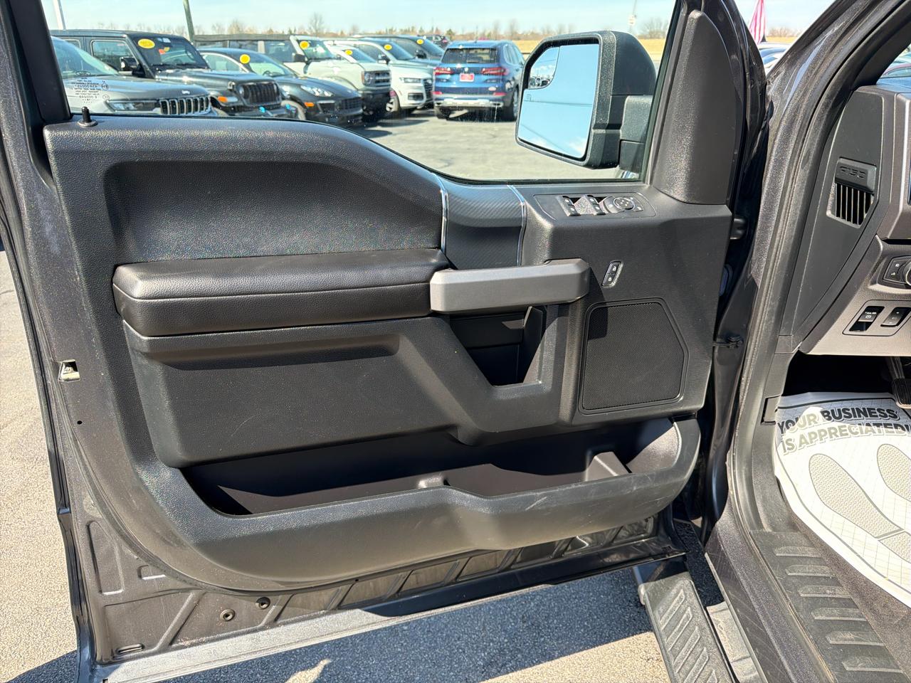 Ford F-150 4WD SuperCab 145" XLT 2019