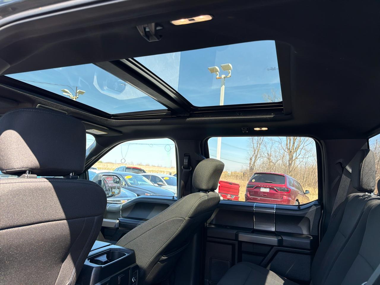 Ford F-150 4WD SuperCab 145" XLT 2019