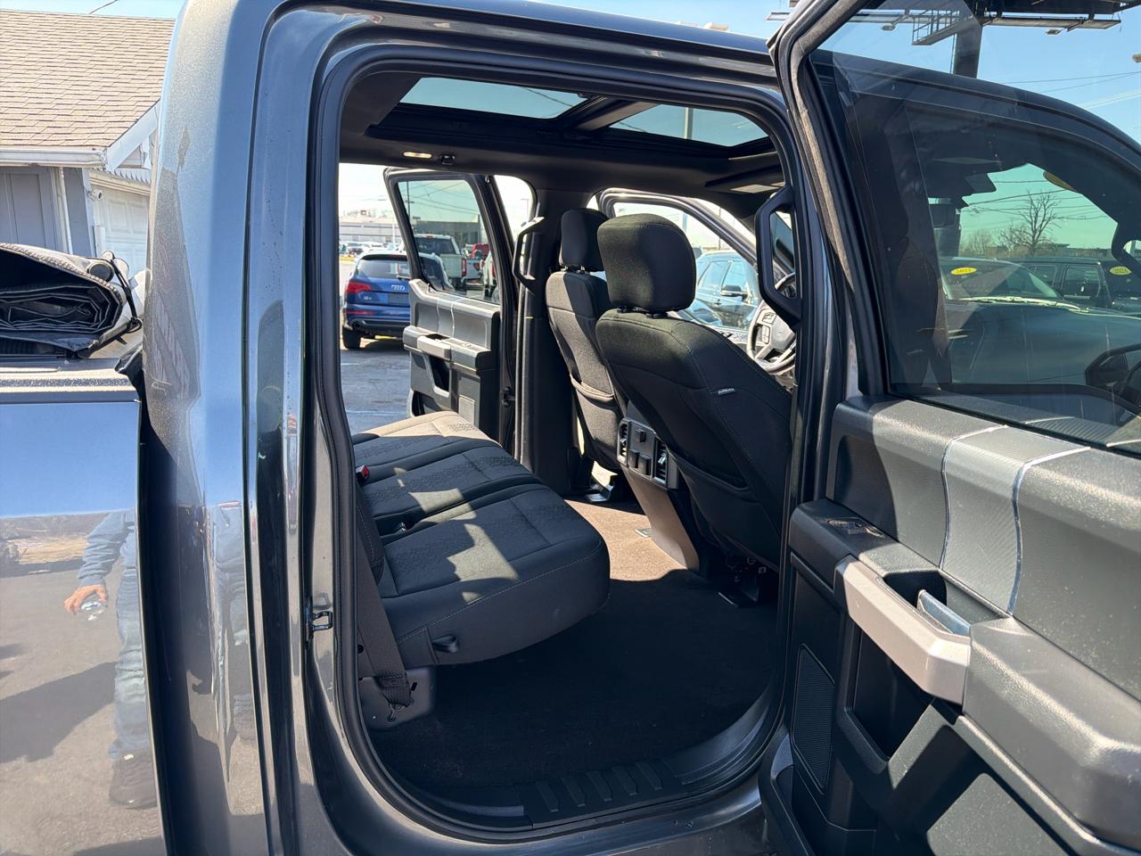 Ford F-150 4WD SuperCab 145" XLT 2019