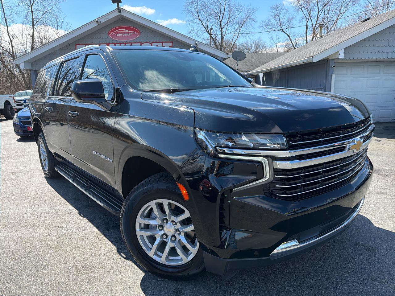 Chevrolet Suburban 4WD 4dr LT 2023