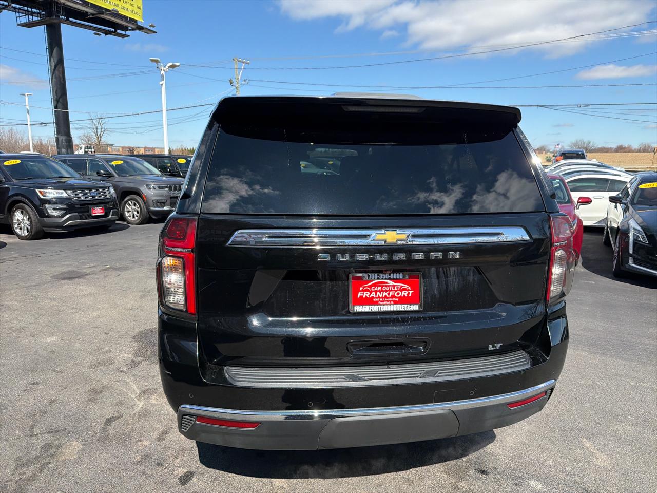 Chevrolet Suburban 4WD 4dr LT 2023