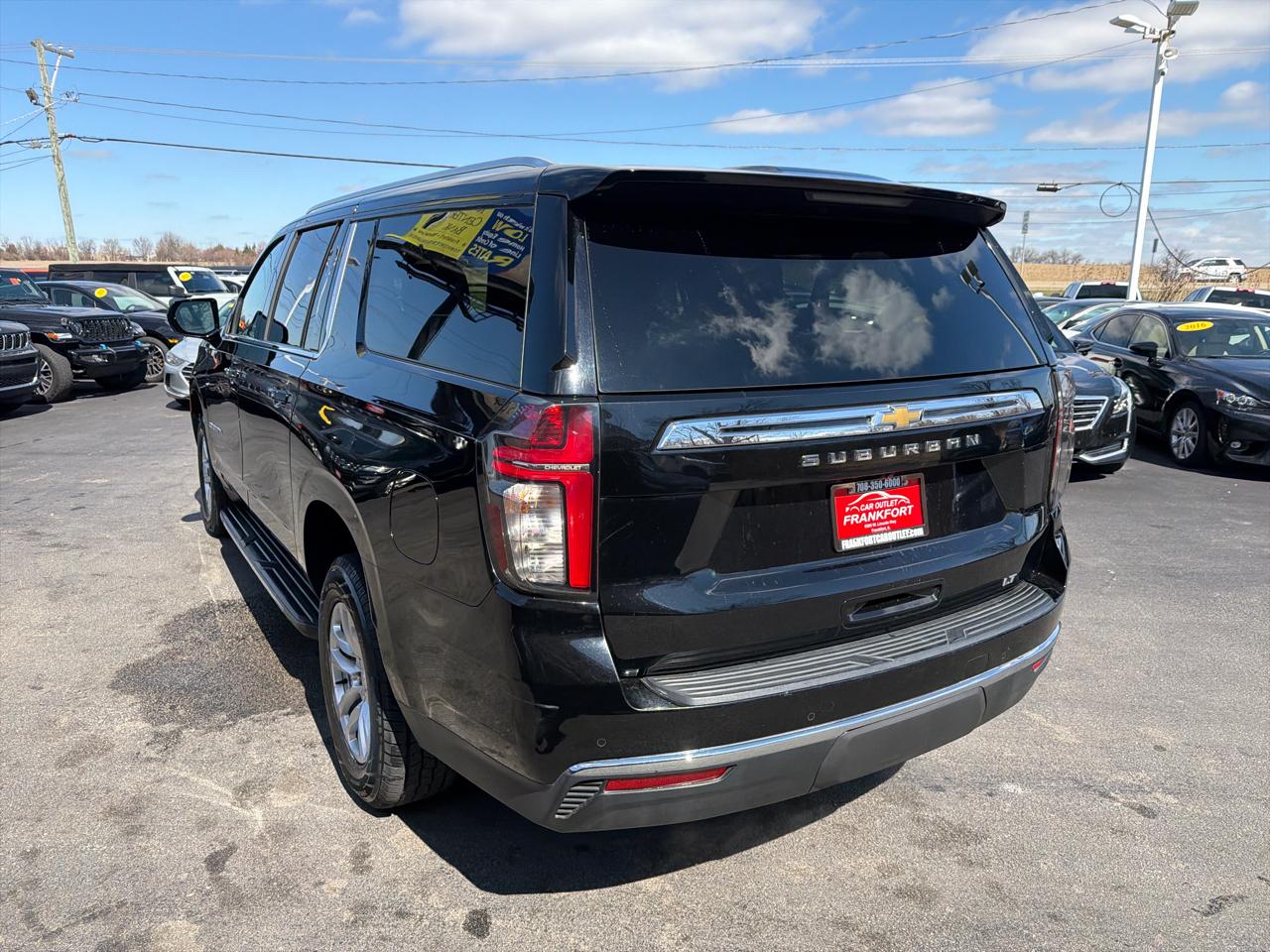 Chevrolet Suburban 4WD 4dr LT 2023