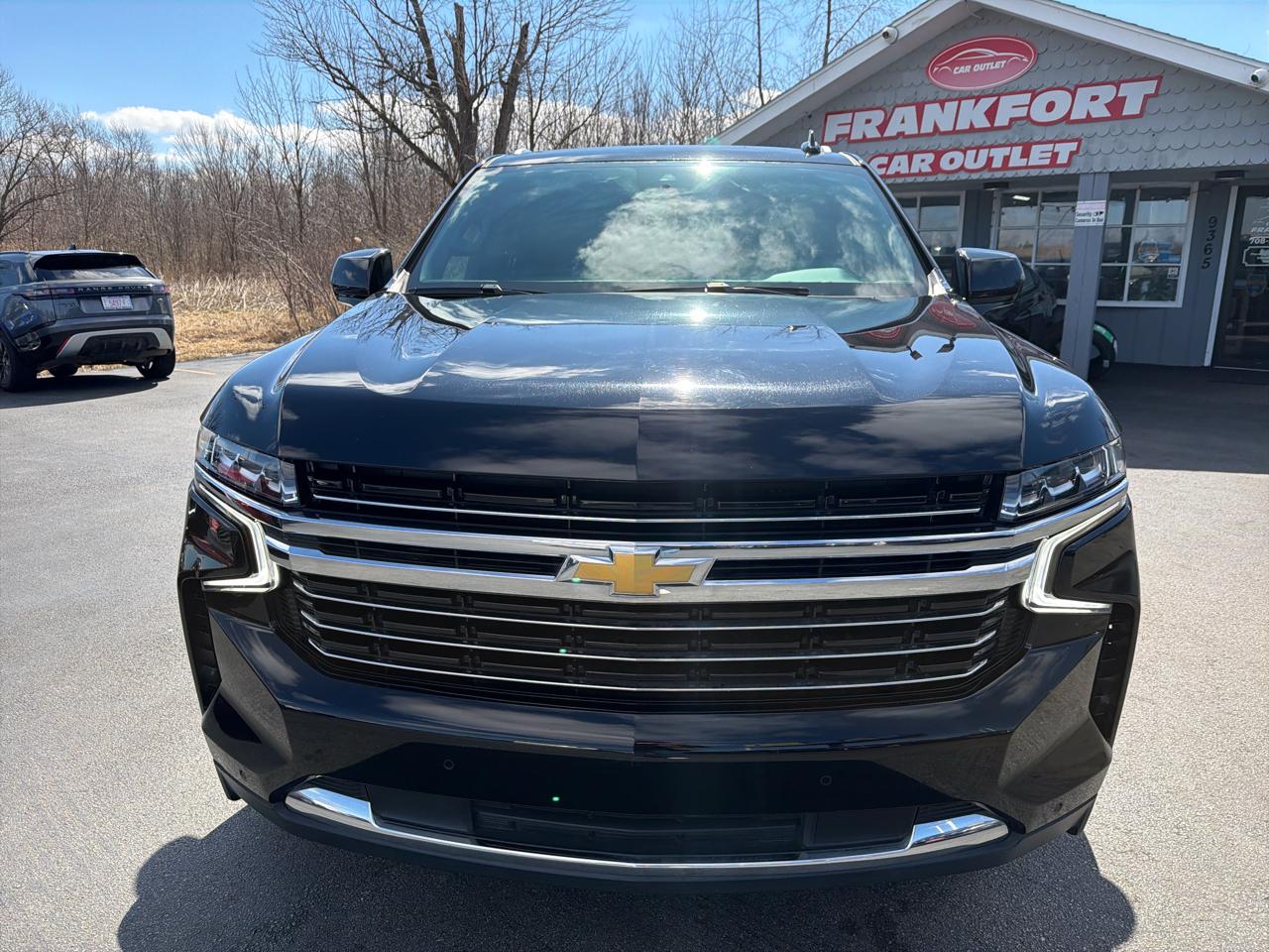 Chevrolet Suburban 4WD 4dr LT 2023