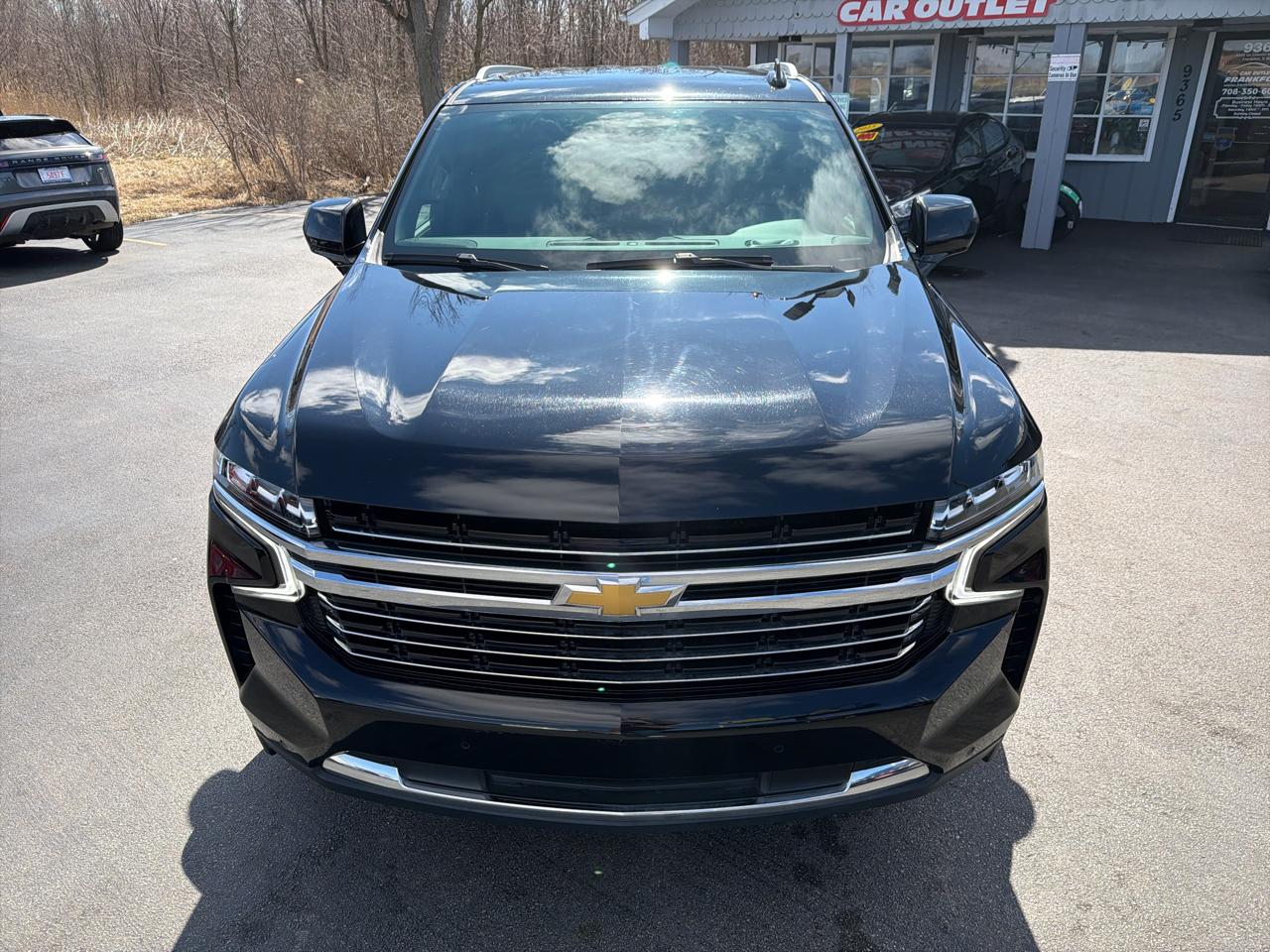 Chevrolet Suburban 4WD 4dr LT 2023