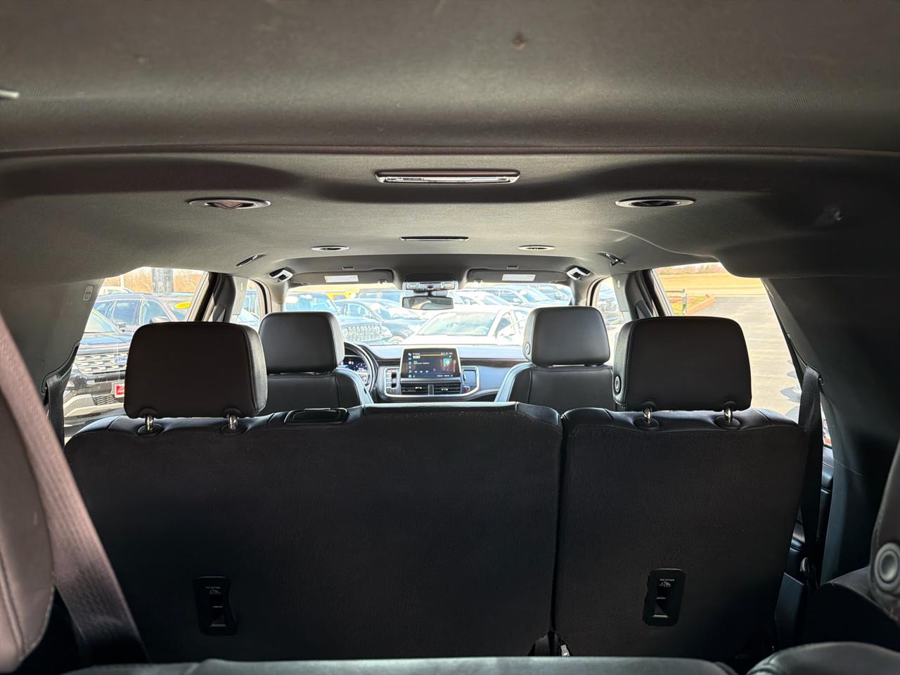 Chevrolet Suburban 4WD 4dr LT 2023