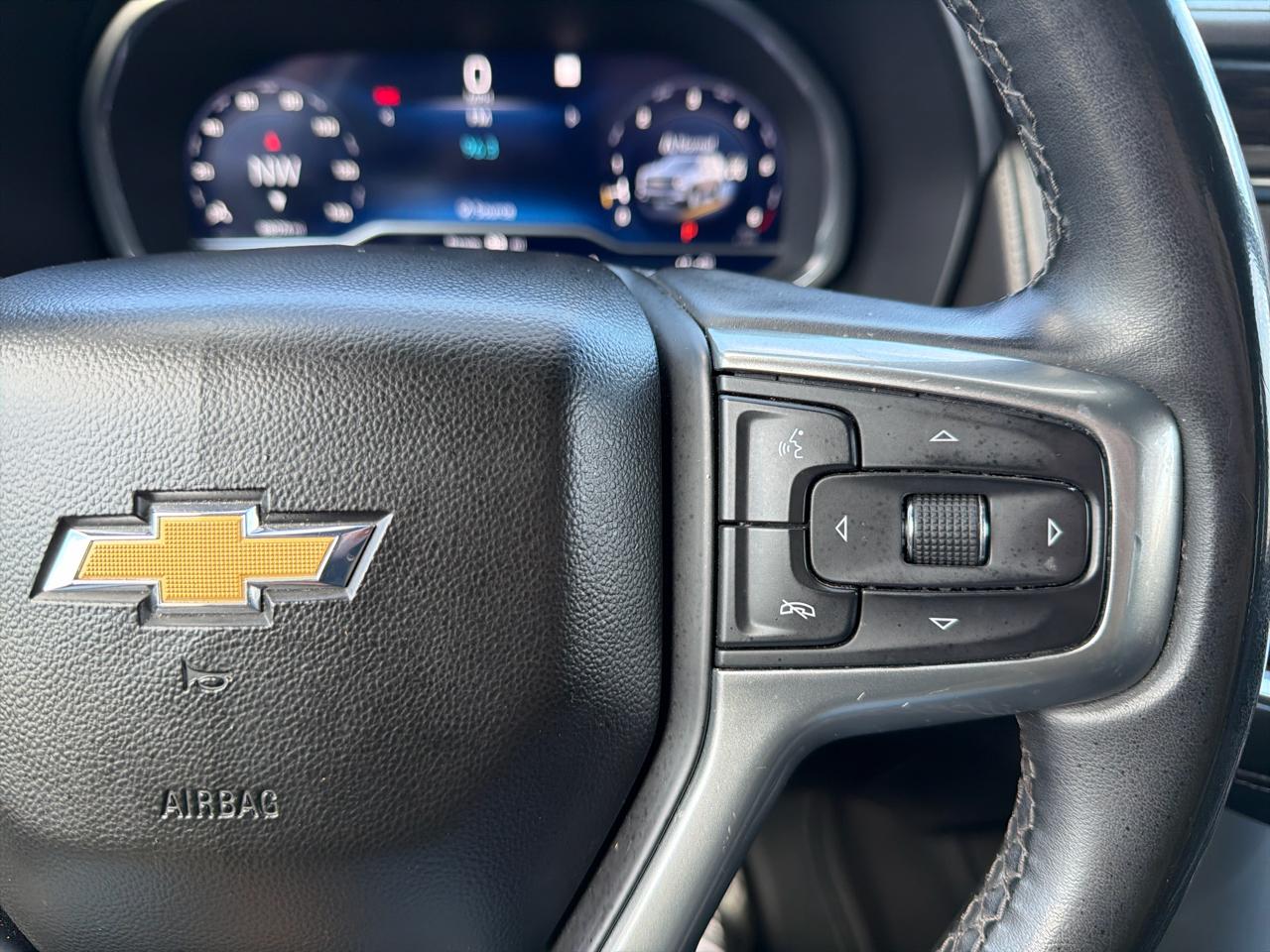 Chevrolet Suburban 4WD 4dr LT 2023