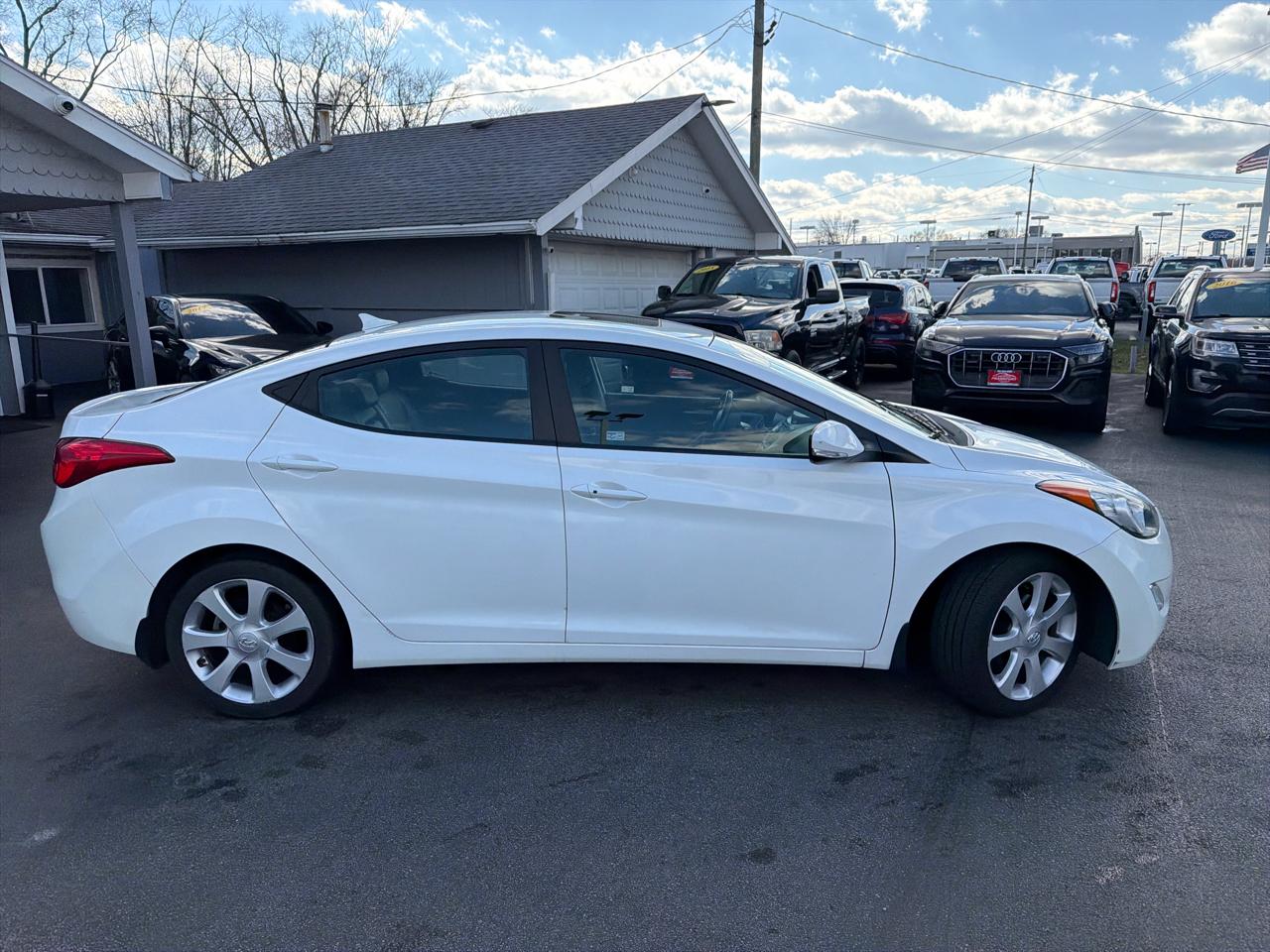 Hyundai Elantra 4dr Sdn Auto Limited (Alabama Plant) 2013