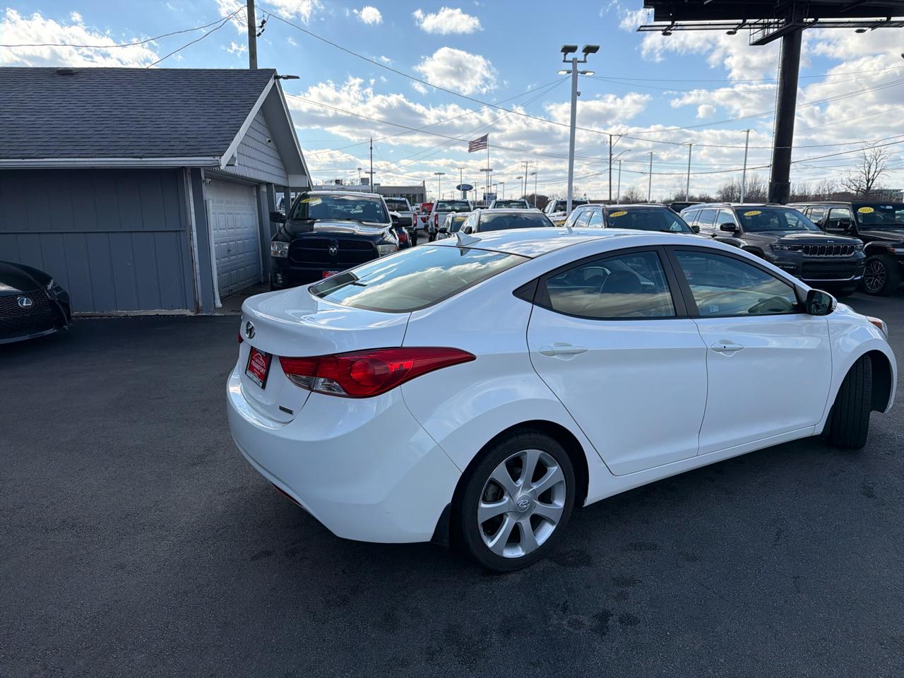 Hyundai Elantra 4dr Sdn Auto Limited (Alabama Plant) 2013