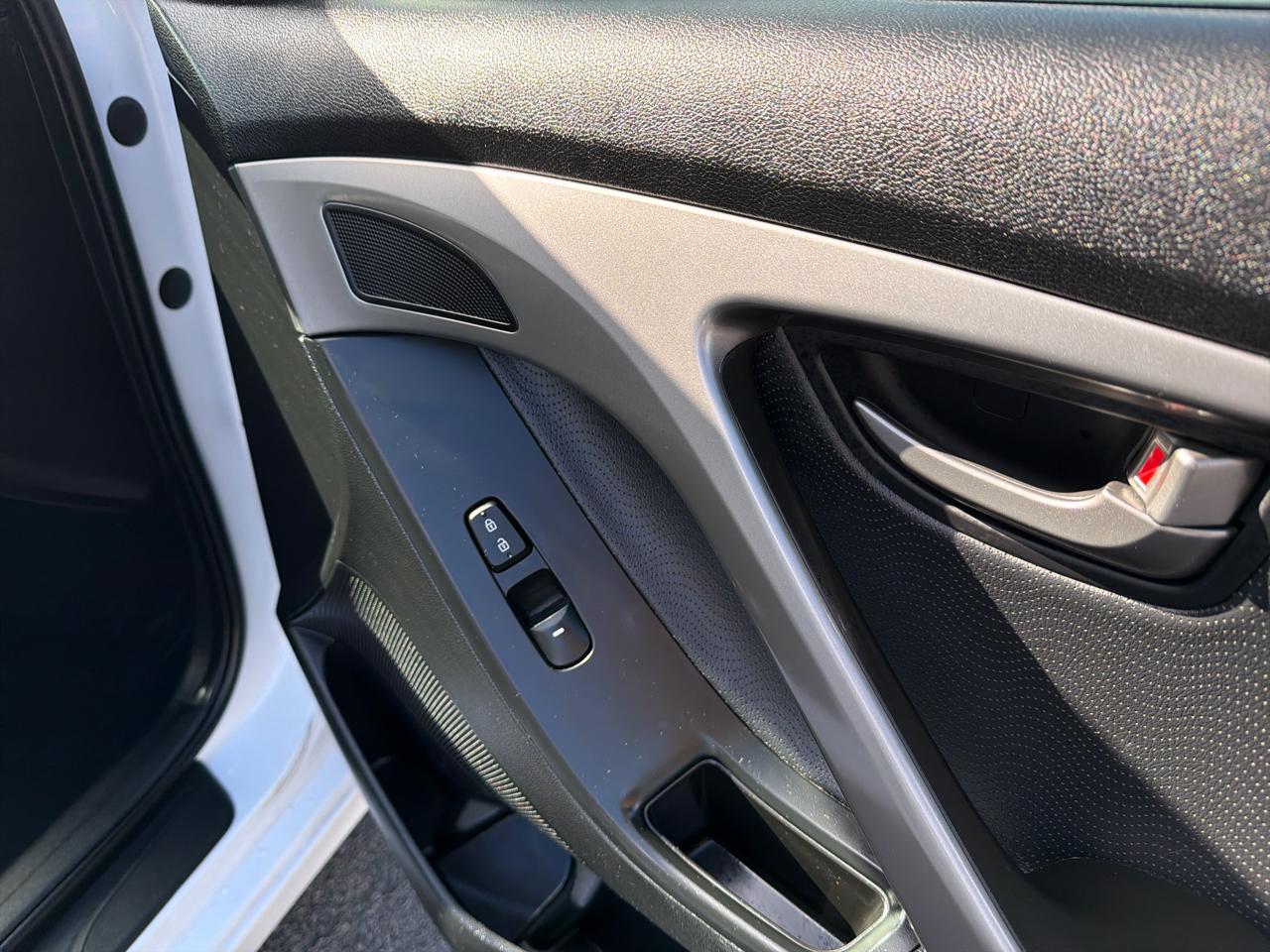 Hyundai Elantra 4dr Sdn Auto Limited (Alabama Plant) 2013