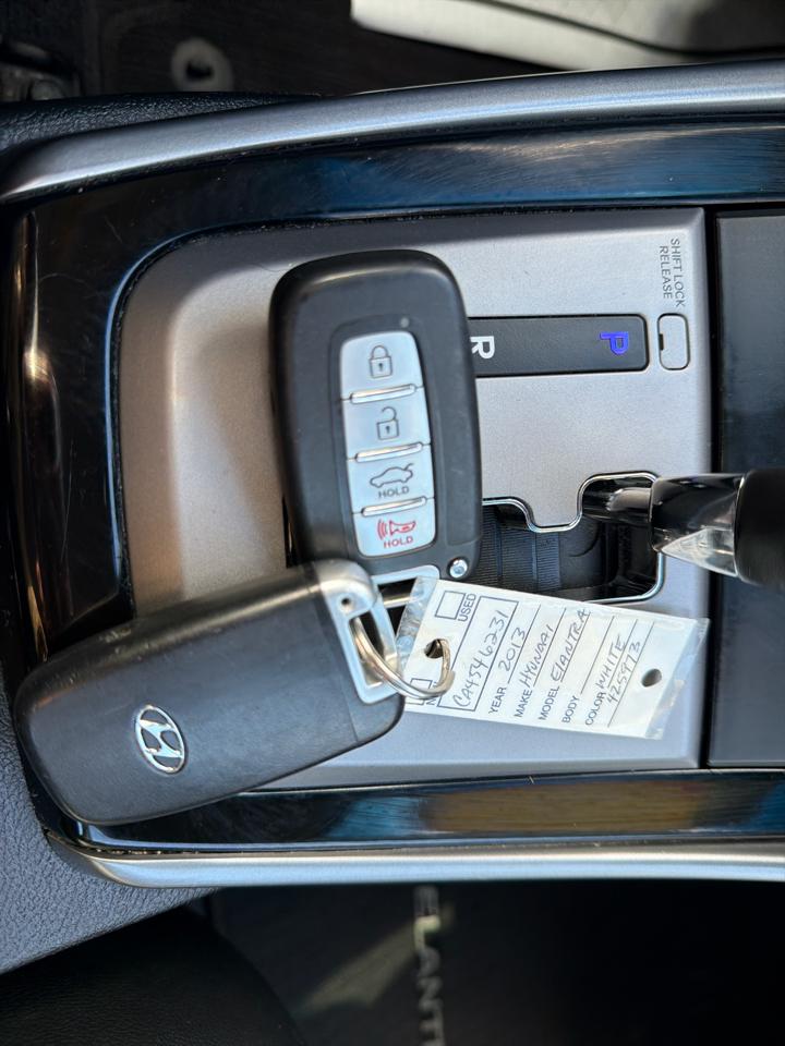 Hyundai Elantra 4dr Sdn Auto Limited (Alabama Plant) 2013