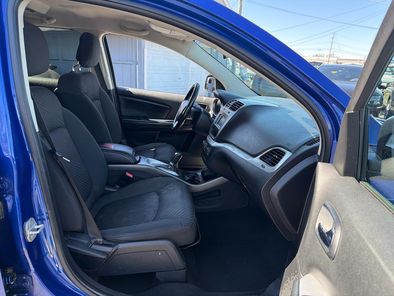 Dodge Journey FWD 4dr SE 2012