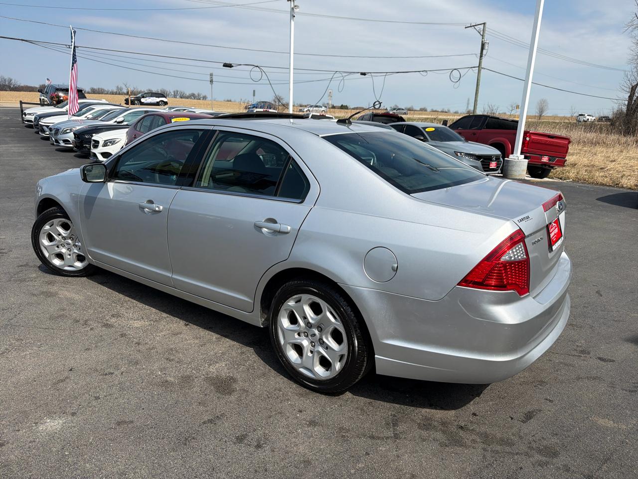 Ford Fusion 4dr Sdn SE FWD 2011