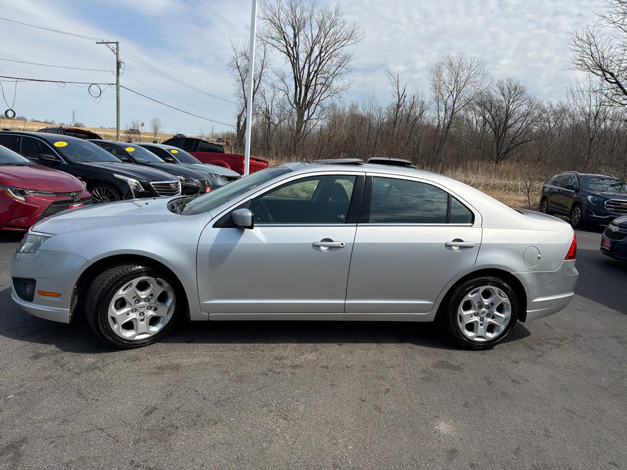 Ford Fusion 4dr Sdn SE FWD 2011