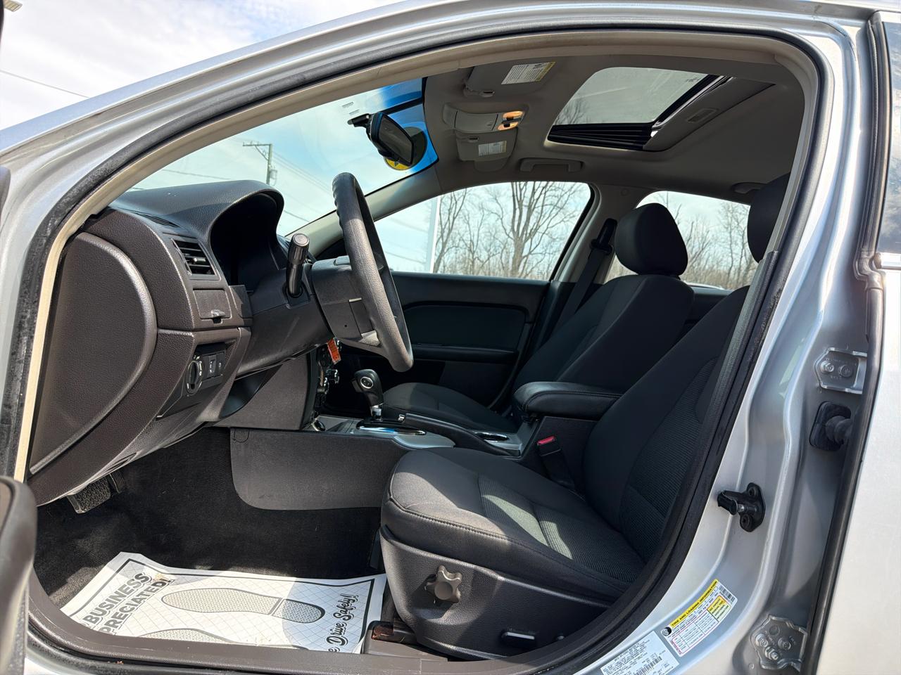 Ford Fusion 4dr Sdn SE FWD 2011