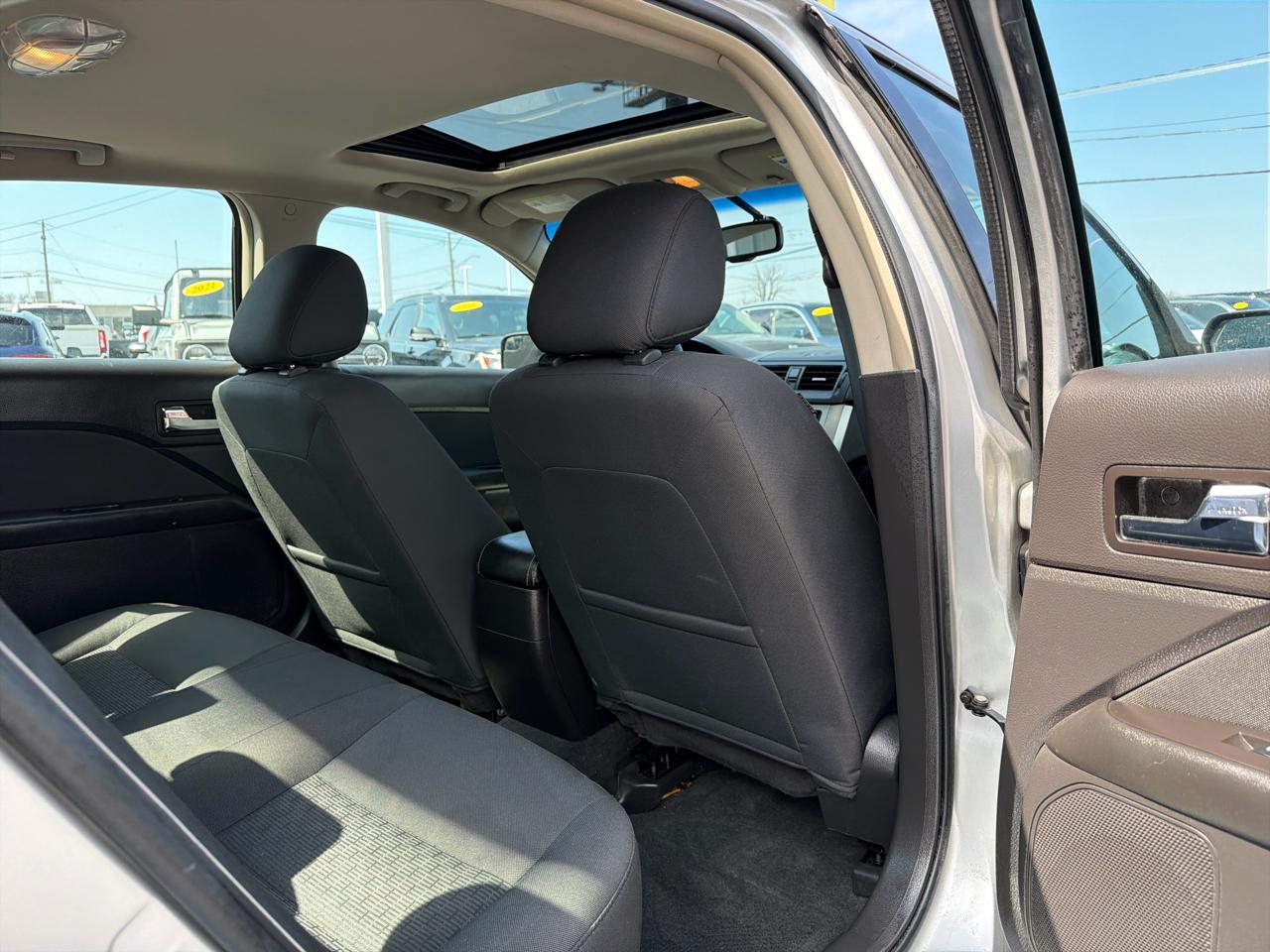 Ford Fusion 4dr Sdn SE FWD 2011