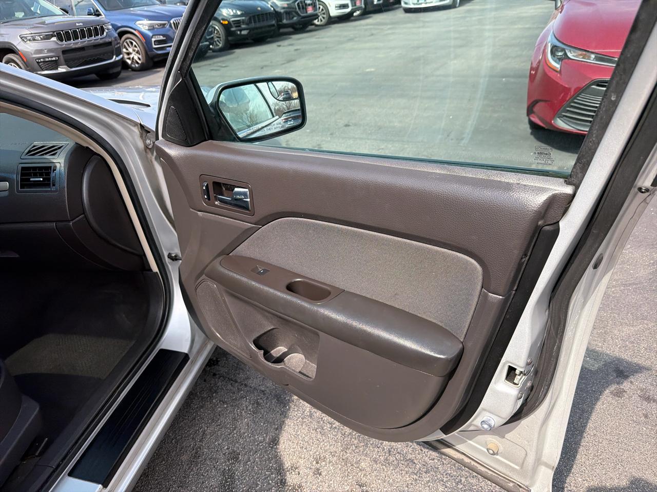 Ford Fusion 4dr Sdn SE FWD 2011