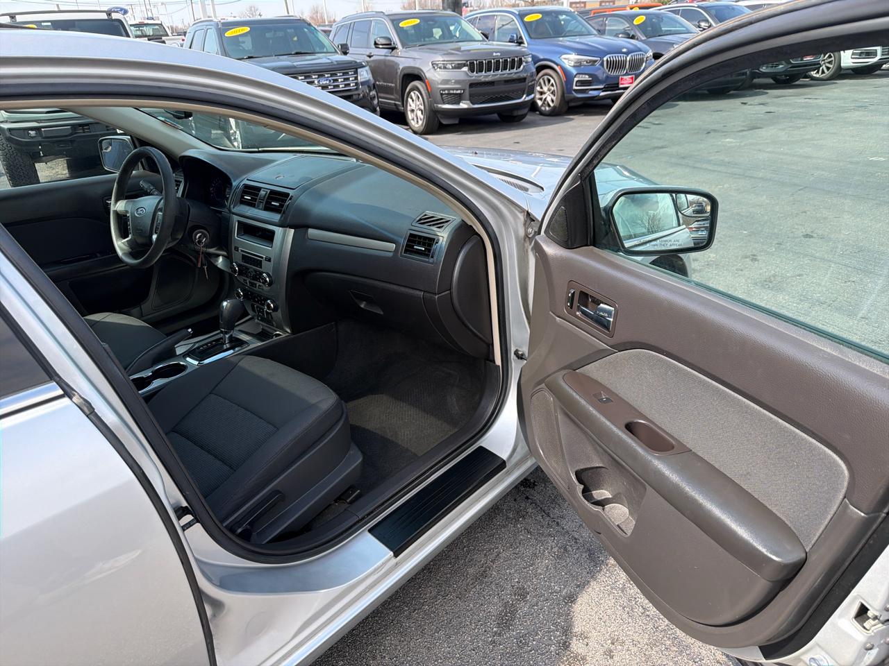 Ford Fusion 4dr Sdn SE FWD 2011